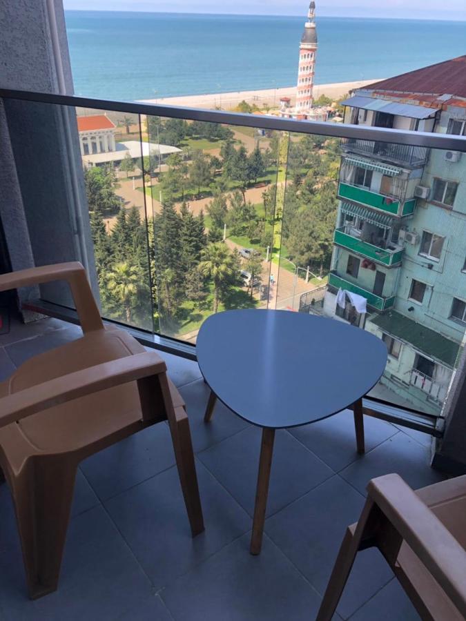 Апартаменты Batumi Orbi Sea Tawer Экстерьер фото