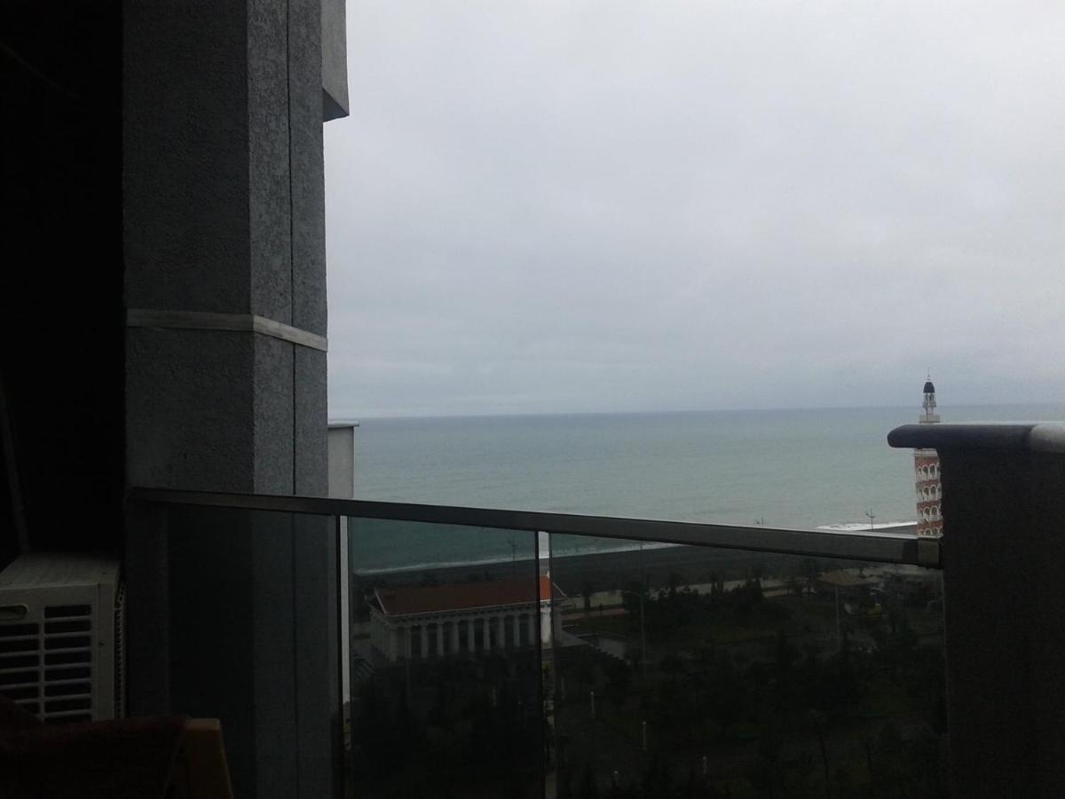 Апартаменты Batumi Orbi Sea Tawer Экстерьер фото
