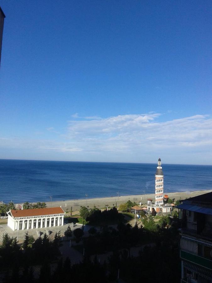 Апартаменты Batumi Orbi Sea Tawer Экстерьер фото