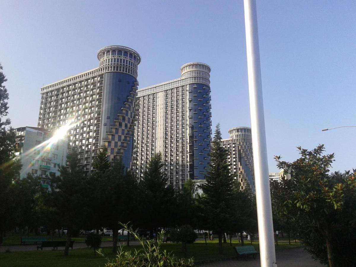 Апартаменты Batumi Orbi Sea Tawer Экстерьер фото
