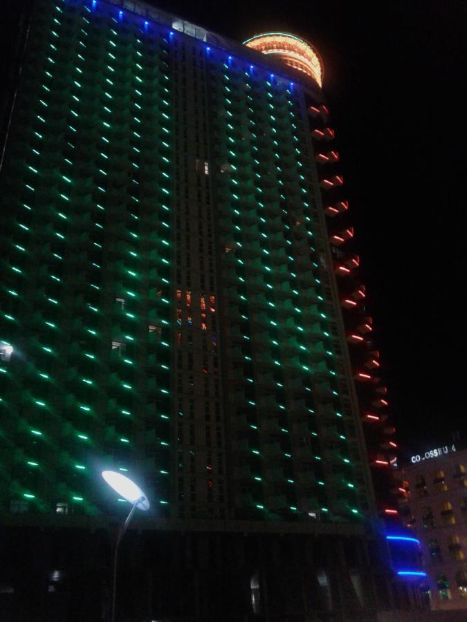 Апартаменты Batumi Orbi Sea Tawer Экстерьер фото